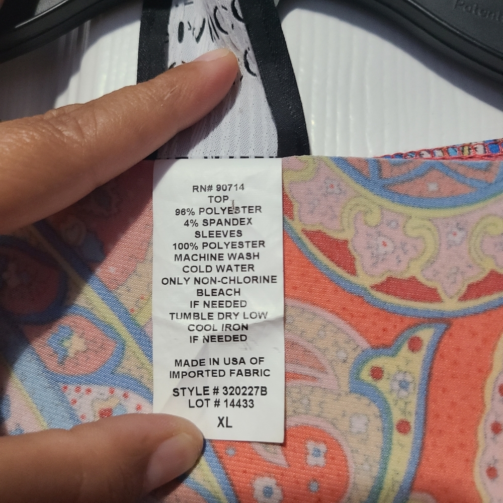 Coco Blanco Paisley Print Top - Picture 6 of 9